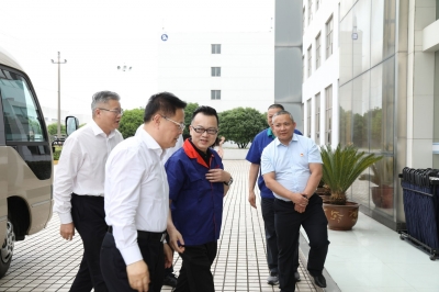 2021年5月11日時(shí)任浙江省委副書記、省長(zhǎng)鄭柵潔一行天通考察